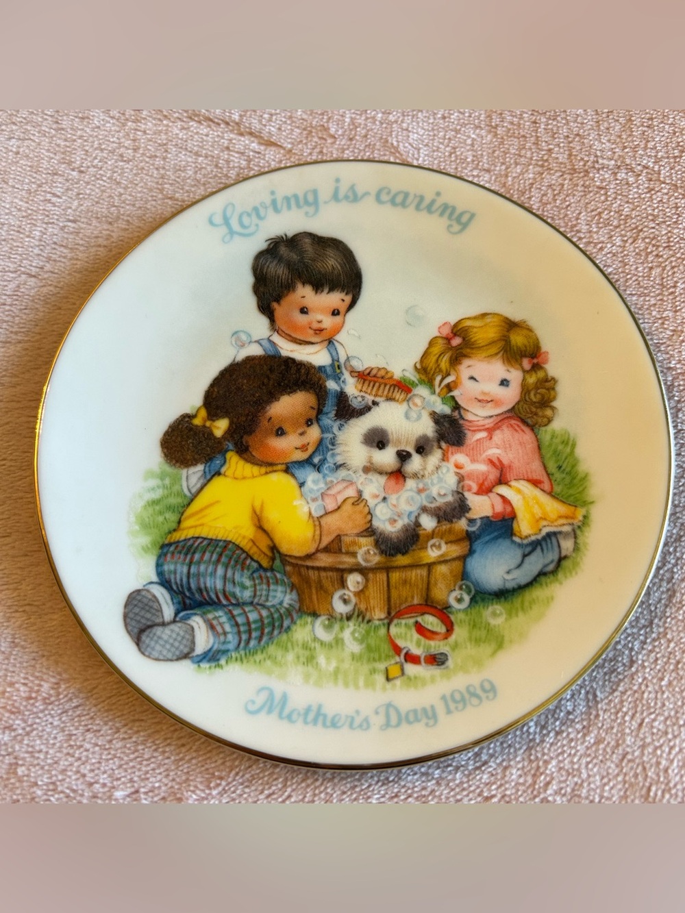 Avon vintage Mother’s Day 1989 “Loving is Caring” porcelain plate gold trimmed